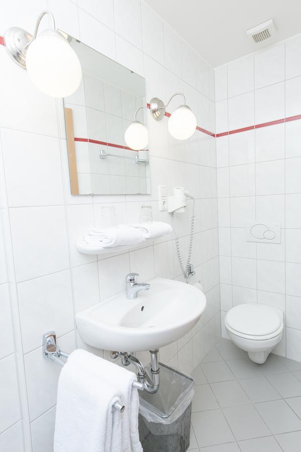 Hotel Pension Am Hauptbahnhof Мюнхен Екстериор снимка