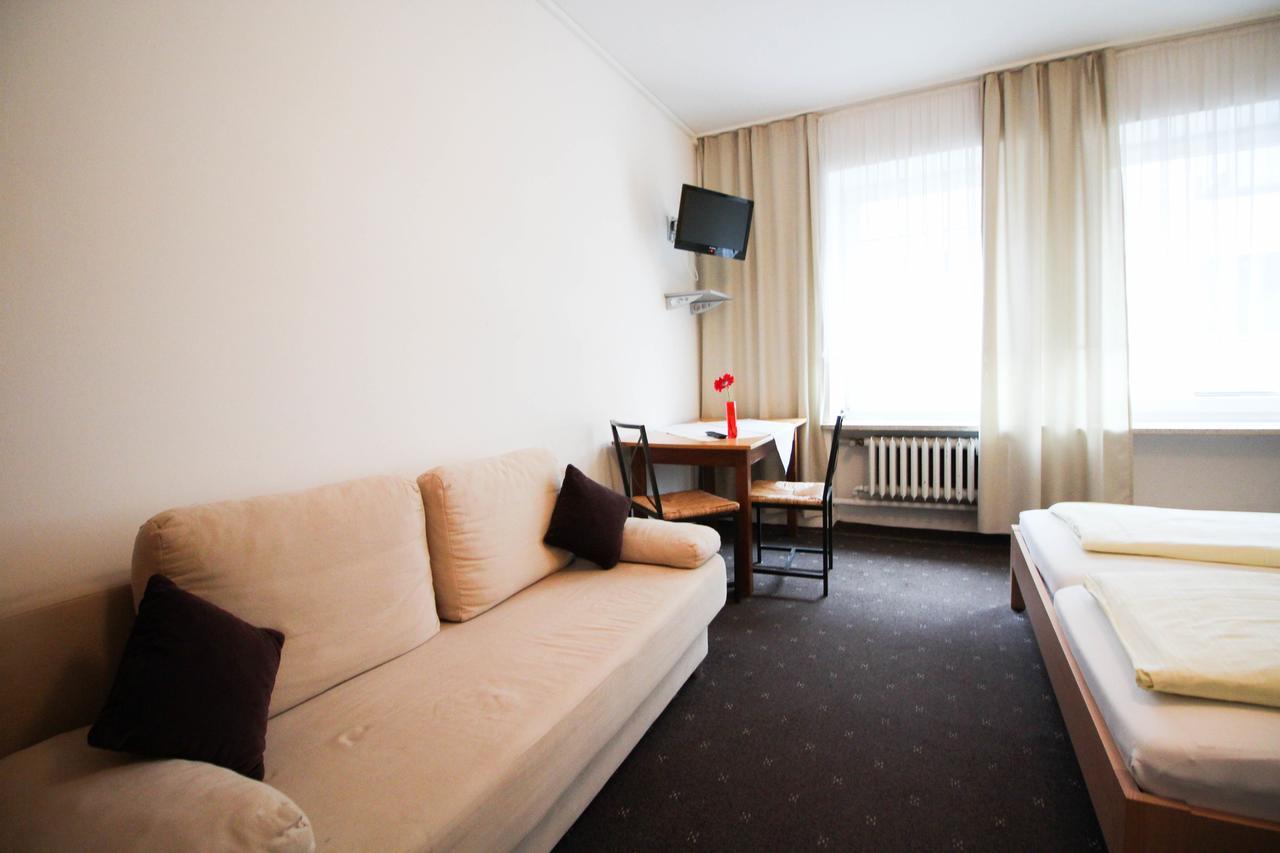 Hotel Pension Am Hauptbahnhof Мюнхен Екстериор снимка
