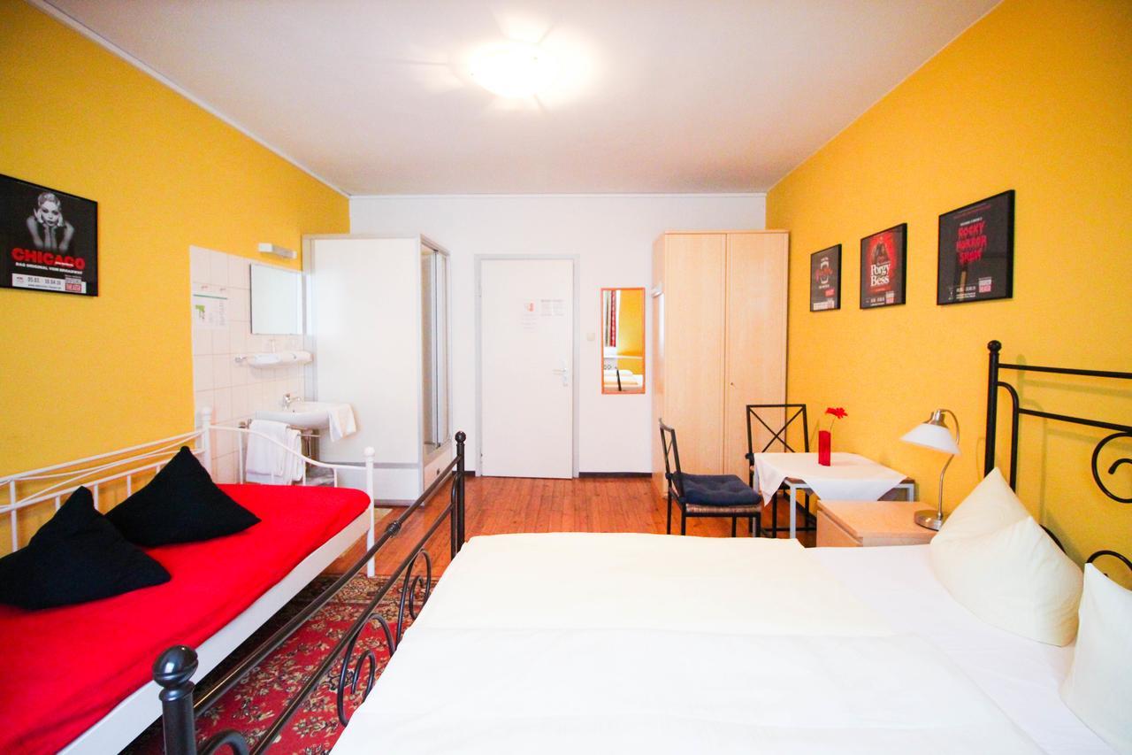 Hotel Pension Am Hauptbahnhof Мюнхен Екстериор снимка