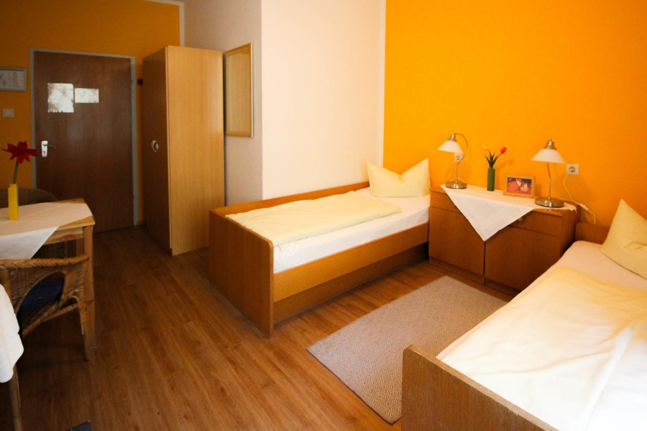 Hotel Pension Am Hauptbahnhof Мюнхен Екстериор снимка