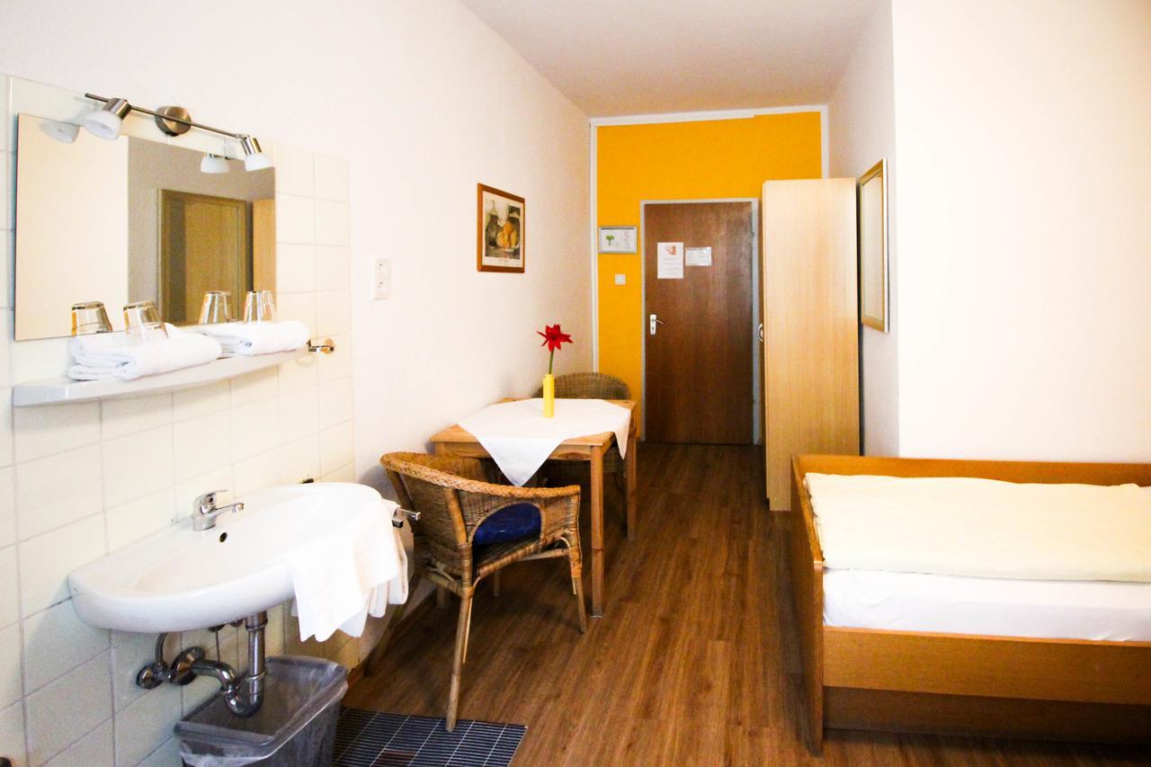 Hotel Pension Am Hauptbahnhof Мюнхен Екстериор снимка