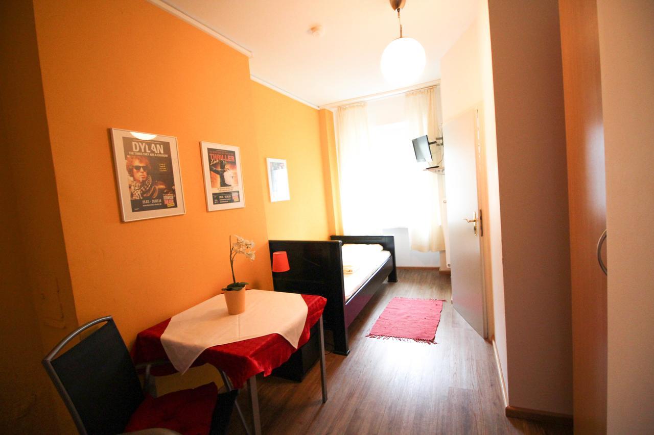 Hotel Pension Am Hauptbahnhof Мюнхен Екстериор снимка