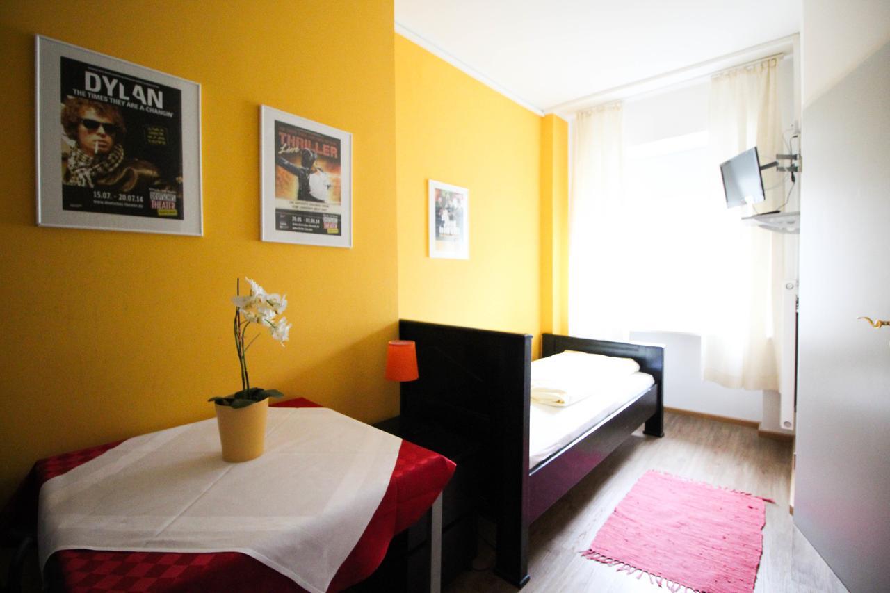 Hotel Pension Am Hauptbahnhof Мюнхен Екстериор снимка